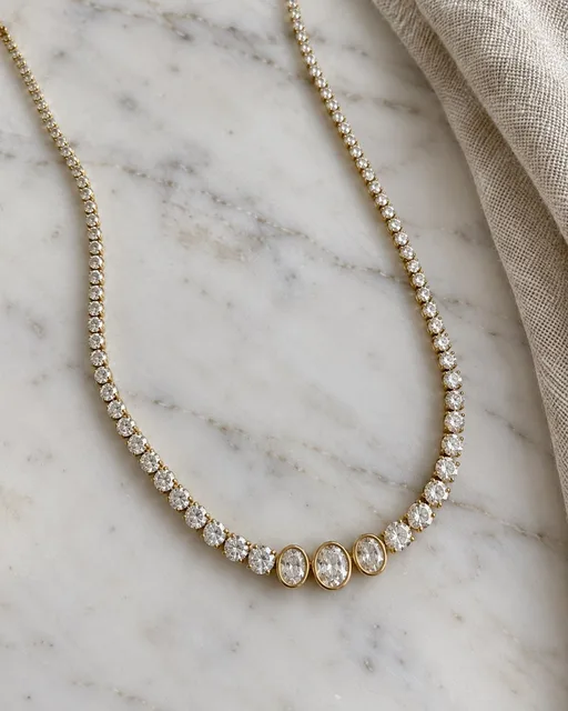 Riviera · Collar Diamantes Graduados · anillo de compromiso en Oro 18k amarillo con Diamante, vista 1