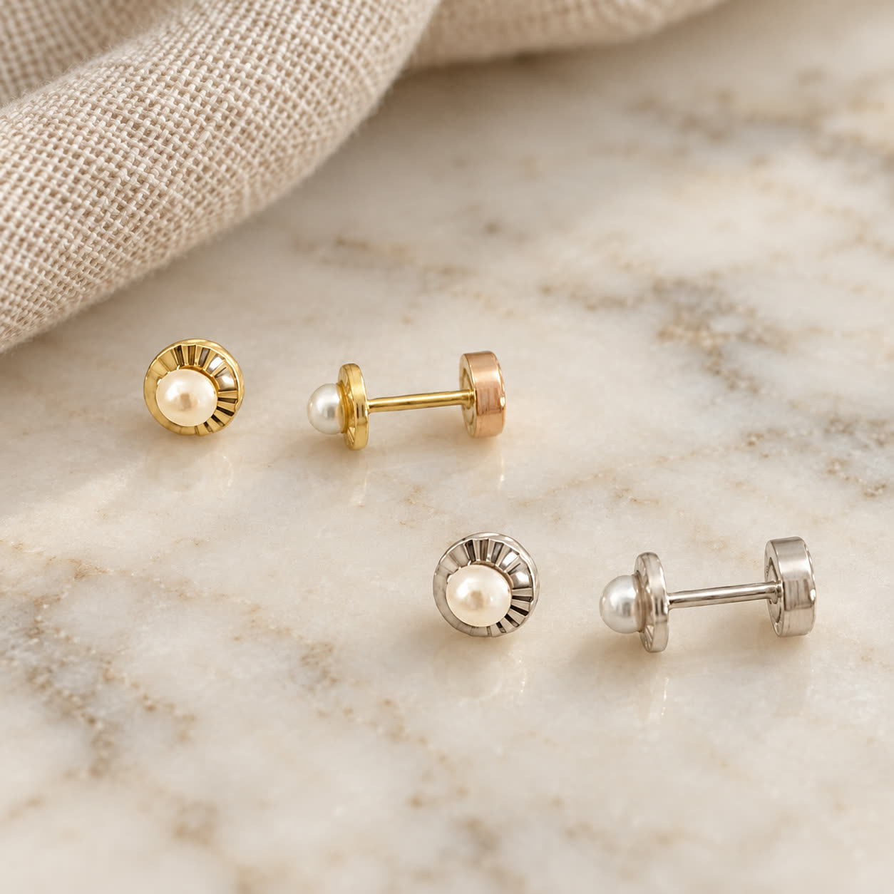 Aro Abridor Perla Cabochón 3mm · guagua en Oro 18k amarillo